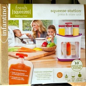 NIB Infantino Squeeze Station and 100 Pouches